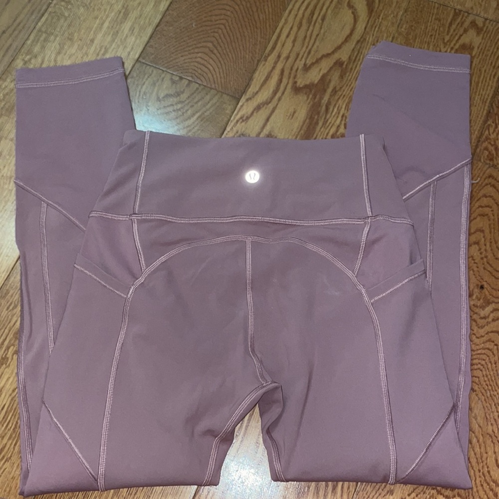 Lululemon•high waisted speed up cropped 23 inch leggings - Picture 4 of 4